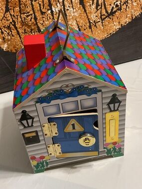 Melissa & Doug Wooden Doorbell House